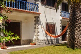 SANTA BEACH HOUSE