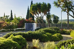 VILA MILREU GUEST HOUSE