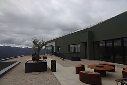 Hotel Mezio National Park