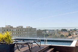 Oporto Airport & Business Hotel