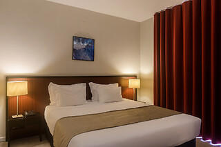 Duas noites em quarto duplo com pequeno-almoço para 2 em Hotel Torre Mar*** em Póvoa de Varzim (Porto)