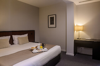 Duas noites em quarto duplo com pequeno-almoço para 2 em Hotel Torre Mar*** em Póvoa de Varzim (Porto)