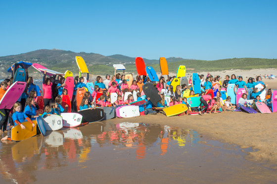 Aula de bodyboard para 1 em Carcavelos | Escola exclusiva para raparigas - Boogie Chicks