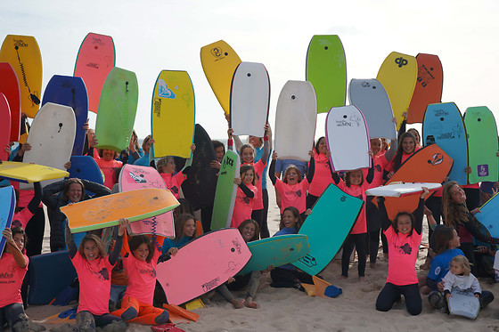 Aula de bodyboard para 1 em Carcavelos | Escola exclusiva para raparigas - Boogie Chicks