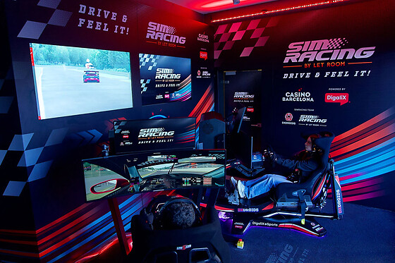 SIMRACING by LET ROOM - photo 1