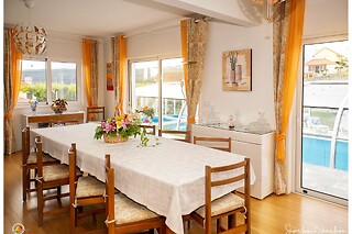 Duas Noites com Pequeno-Almoço + Jantar para 2 | B&B Villa Vale Flores, Santa Marta de Portuzelo (Viana do Castelo)