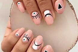 JENIFFER'S HANDS