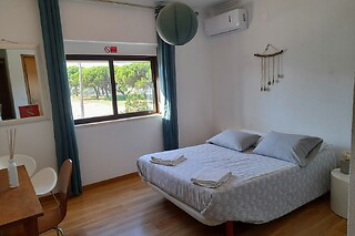 Duas noites em suite dupla com pequeno-almoço para 2 em Sublime Sun & Van by Meco Stays (Setúbal)
