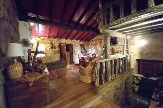 Uma noite em Casa Medieval com pequeno-almoço para 2 em Casas do Pelourinho em Sortelha (Guarda)
