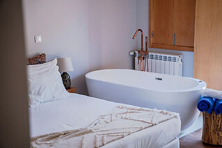 Uma noite na Oliveira Suite com pequeno-almoço para 2 by Peso Village em Amarante (Porto)