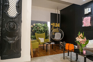 Uma noite em suite com pequeno almoço para 2 em RM Guest House - The Experience**** (Setúbal)
