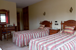 HOSTAL SIETE PICOS