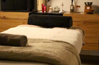 Uma massagem às costas, ombros e pescoço para 2 | Momentum Kaba (Carnaxide, Lisboa)