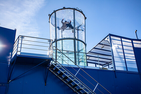 Experiencia de voo em Túnel de Vento para 1 criança | DreamFly Indoor Skydiving Porto (Maia, Porto)