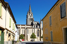 Sous la tonnelle