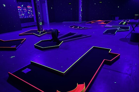 Mini Golfe Indoor - Bilhete para 2 adultos | Minigolfexiste (Leiria)