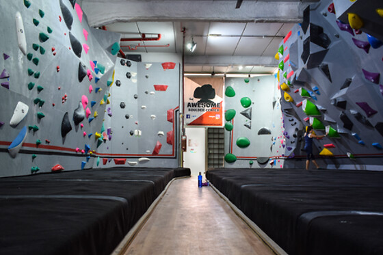 AWESOME BOULDER CENTER - photo 4