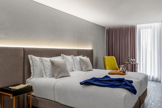 Uma noite em quarto duplo com pequeno-almoço | Hotel Moon & Sun Braga