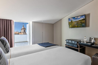Uma noite em quarto duplo com pequeno-almoço | Hotel Moon & Sun Braga