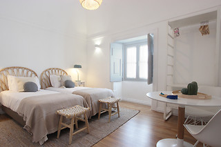 1 noite em quarto duplo com pequeno-almoço para 2 | Lavradores Boutique Guesthouse - Évora