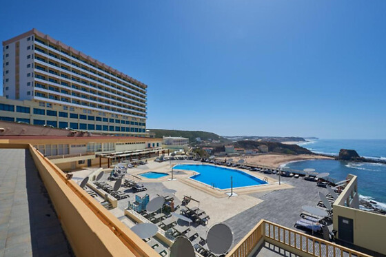 Duas noites em quarto com pequeno-almoço e acesso ao Spa para 2  | Hotel Golf Mar Vimeiro (Vimeiro, Torres Vedras)