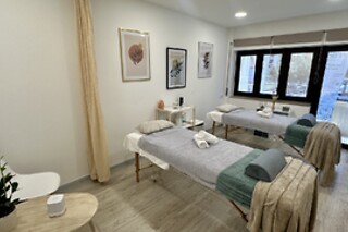 Uma massagem para gestantes (60m) para 1 | Osiris Wellness Clinic (Leiria)