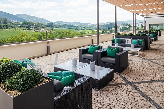 Uma noite em quarto duplo deluxe com pequeno-almoço e Welcome drink | Cidnay Santo Tirso - Charming Hotel & Executive Center (Santo Tirso, Porto)