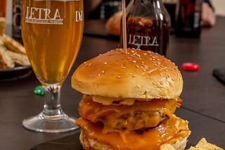 Refeição para dois na Letraria Viana – Craf Beer & Art (Viana do Castelo)