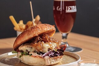 Refeição para dois na Letraria Viana – Craf Beer & Art (Viana do Castelo)