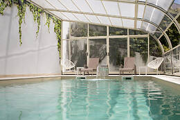 Casa do Outeiro Arts & Crafts Boutique Hotel