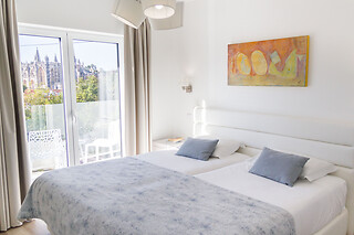 Uma noite com pequeno-almoço para 2 | Casa do Outeiro Arts & Crafts Boutique Hotel (Batalha, Leiria)