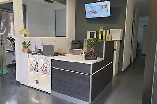 Um tratamento mini facial para 2 em Clínica Edge + em Massamá (Lisboa)