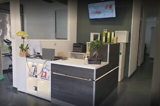 Um tratamento mini facial para 2 em Clínica Edge + em Massamá (Lisboa)