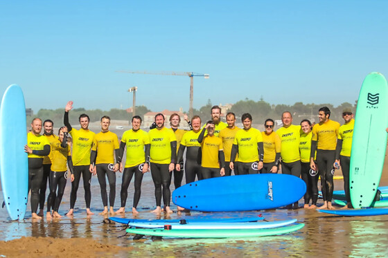 Uma aula de surf (1h30) para 2 | Carcavelos Surf School (Carcavelos, Lisboa)
