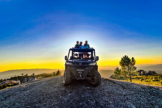 Tour Premium Sunset: Condução de Buggy no Gerês | Para 2 pessoas - 2h | Arcos Tour