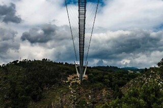 Tour às Aldeias do Xisto e Ardósia com visita à Ponte 516 e aos Passadiços para 2 em Corga Tours em Arouca (Aveiro)
