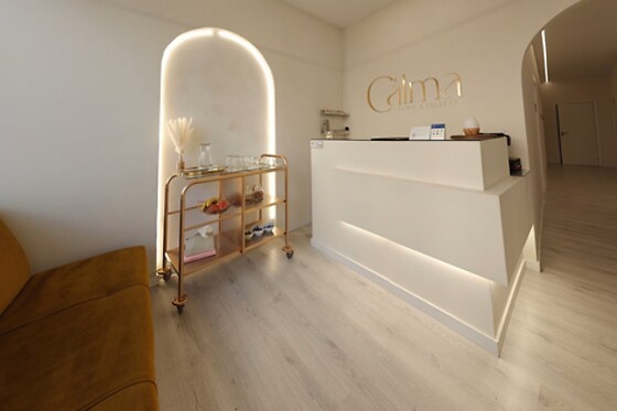 Uma massagem premium à escolha para 1 | C’alma Clinic & Academy | Montijo