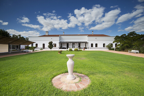 Uma noite com pequeno-almoço para 2 | Alentejo Star Hotel (São Domingos, Mértola)