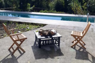 Uma noite em casa ecológica com pequeno-almoço para 2 adultos e 1 criança em Quinta do Abacate Glamping Park em Angra do Heroísmo (Açores)