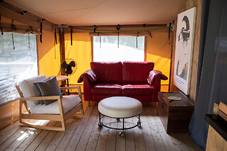 Uma noite em Tenda Glamping com pequeno almoço e welcome drink para 2 | Quinta Japonesa (Carvalhal Benfeito, Leiria)