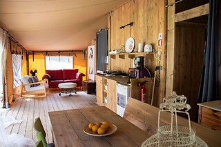 Uma noite em Tenda Glamping com pequeno almoço e welcome drink para 2 | Quinta Japonesa (Carvalhal Benfeito, Leiria)