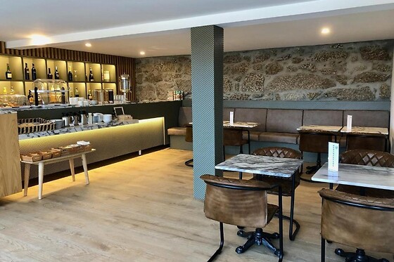 Uma noite com pequeno-almoço e degustação para 2 | Hotel Quinta da Tulha (Guimarães)
