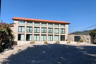 Uma noite com pequeno-almoço e degustação para 2 | Hotel Quinta da Tulha (Guimarães)