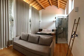 Uma noite com pequeno-almoço e degustação para 2 | Hotel Quinta da Tulha (Guimarães)