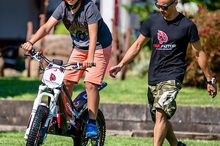 Uma aula em moto oset eléctrica em área básica para 2 em Trialmotor em Lousã (Coimbra)