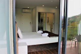 Uma noite em quarto duplo com pequeno-almoço para 2 em Dobau Village em Vieira do Minho (Braga)