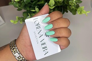 Manicure com verniz gelinho para 1 | Lorena Vieira Estética - Avenidas Novas (Lisboa)