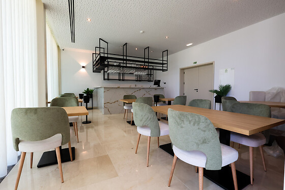 Uma noite em quarto duplo com pequeno-almoço para 2 | Oporto Fly Hotel (Moreira da Maia, Porto)