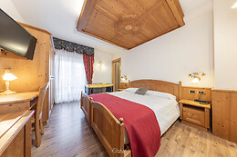 Family Hotel La Perla