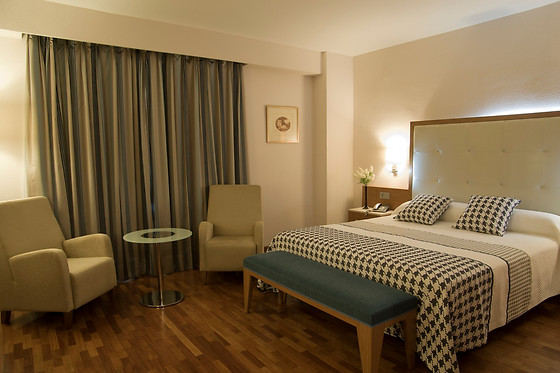 HOTEL SANTA CECILIA - photo 1